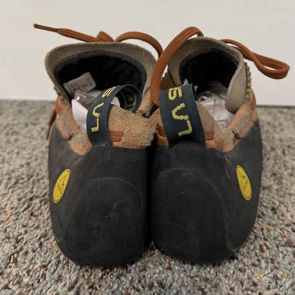 La Sportiva MythosClimbing Shoes 41
